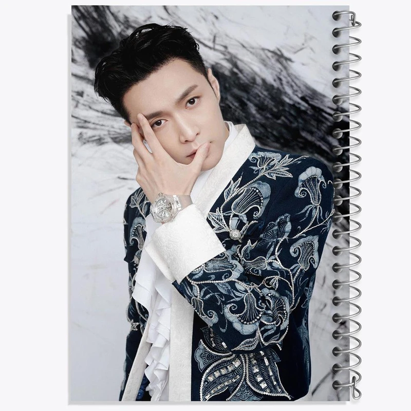 دفتر شطرنجی 50 برگ خندالو طرح لی گروه اکسو EXO کد 16851