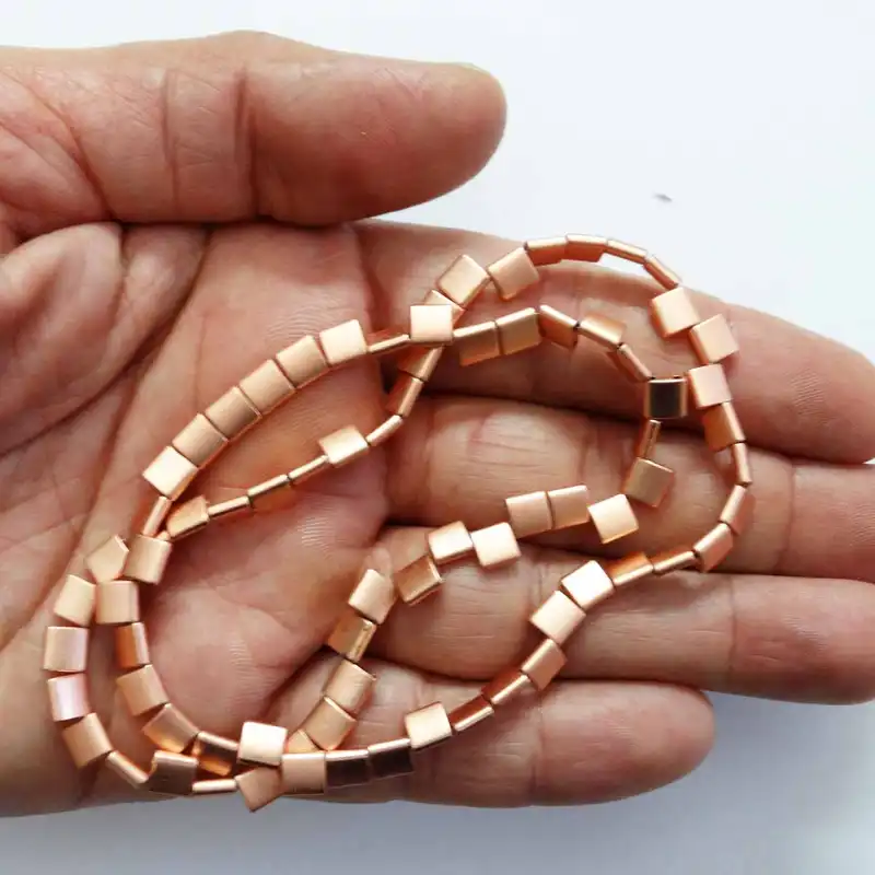 مهره دستبند مدل حدید مکعبی کد MO-1027 مجموعه 40 عددی