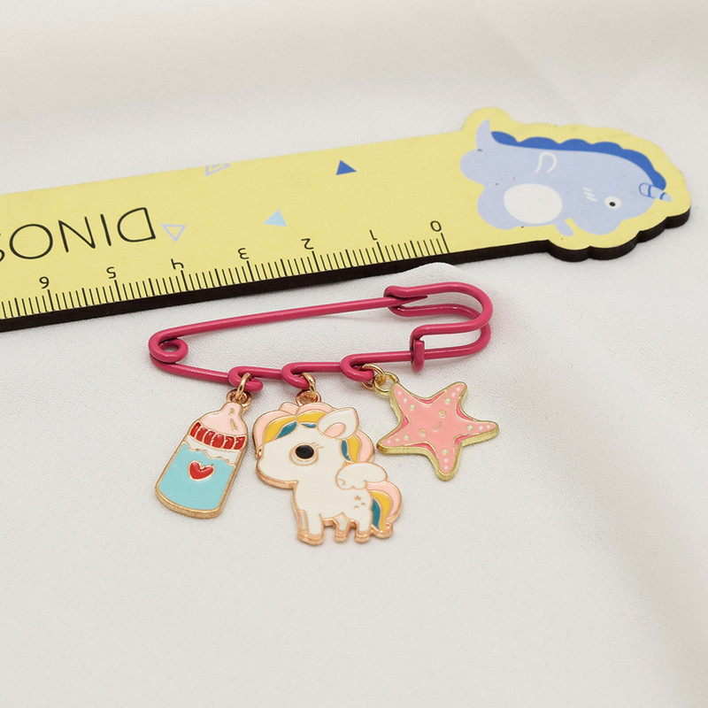 سنجاق سینه دخترانه دلنار گالری مدل یونیکورن و ستاره دریایی سنجاق سینه دخترانه دلنار گالری مدل یونیکورن و ستاره دریایی