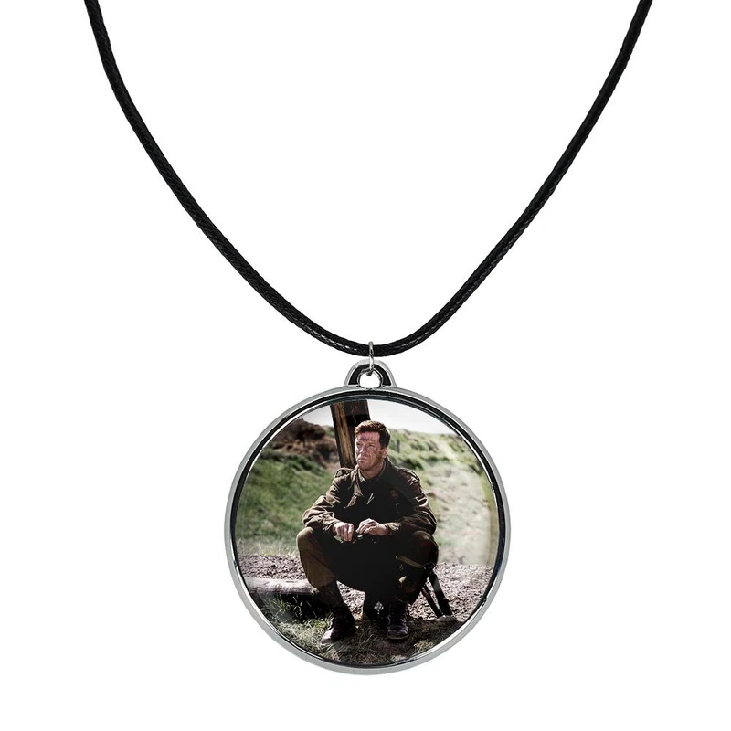 گردنبند خندالو مدل جوخه برادران Band Of Brothers کد 2976429765