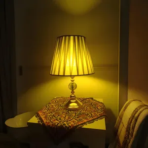 آباژور رومیزی مدل DLT-B1525