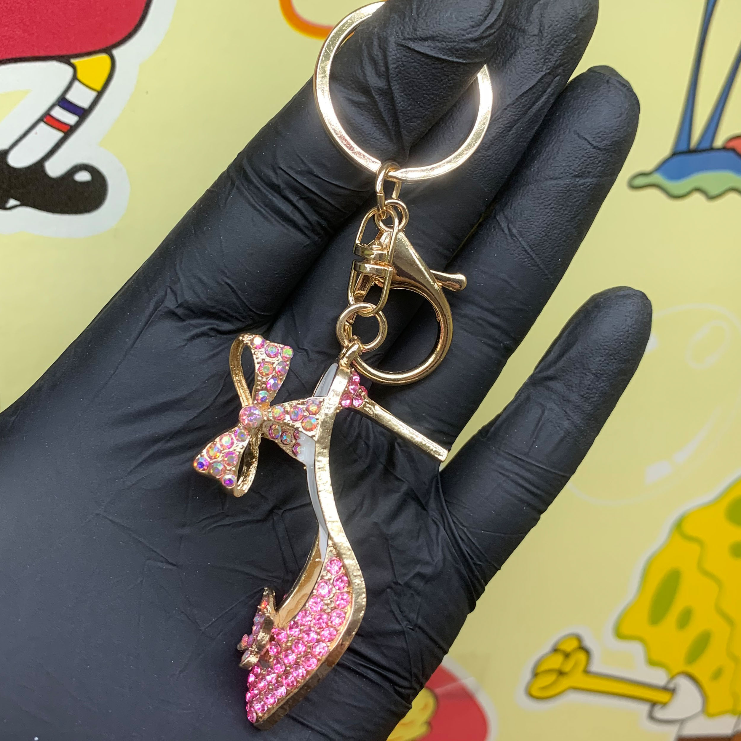 جاکلیدی زنانه مدل کفش نگین دار