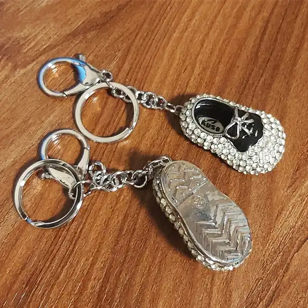 جاکلیدی مدل کفش