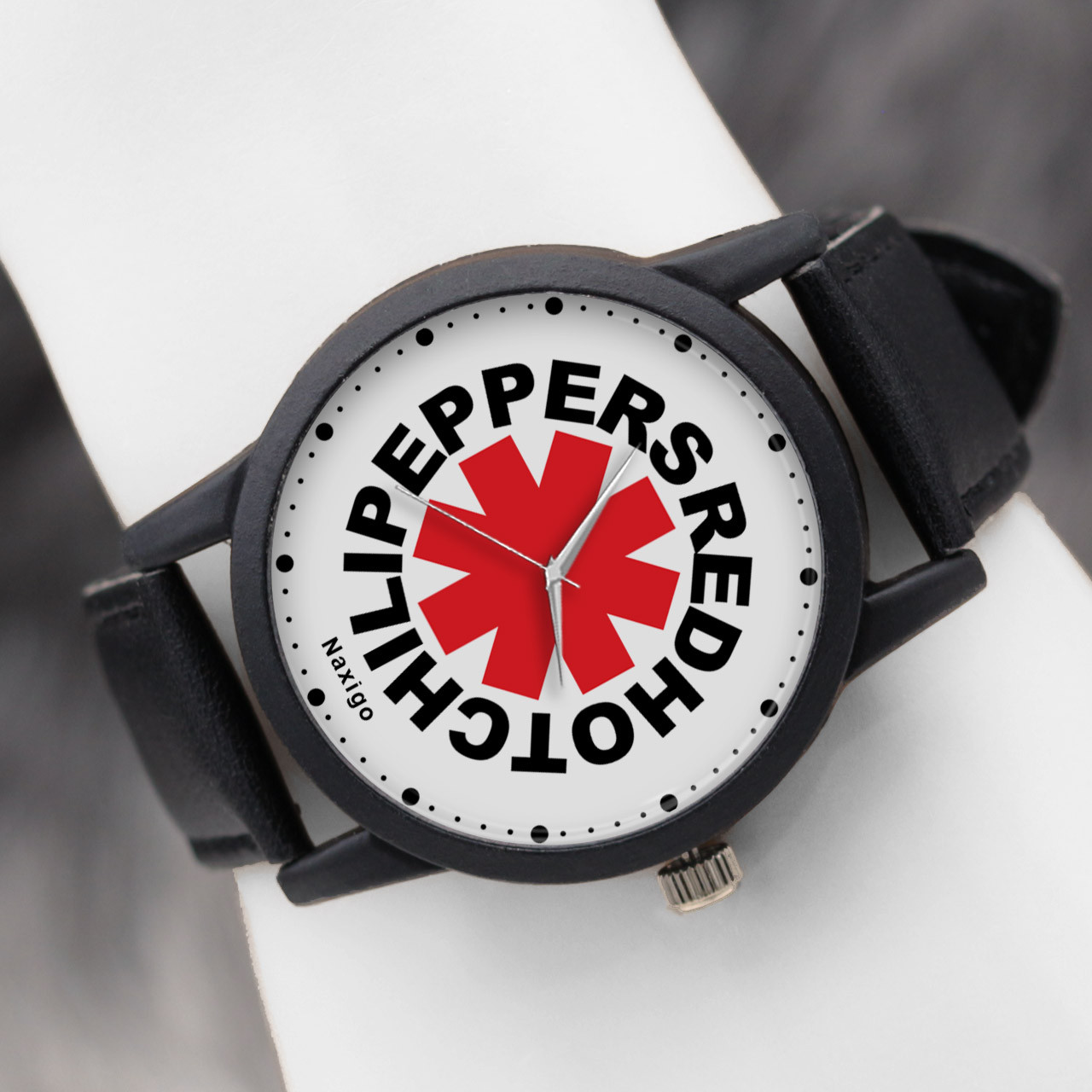 ساعت مچی عقربه ای ناکسیگو مدل Red Hot Chili Peppers کد LF14283