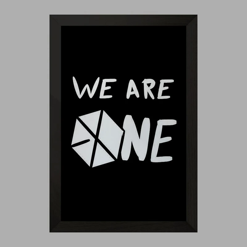 تابلو خندالو مدل گروه اکسو EXO  کد 13669