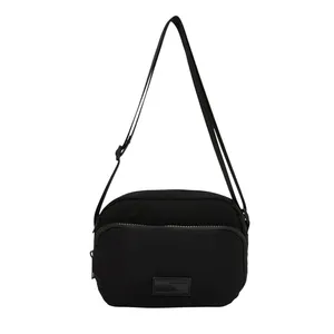 کیف رودوشی مردانه ال سی وایکیکی مدل Pop Cultrue