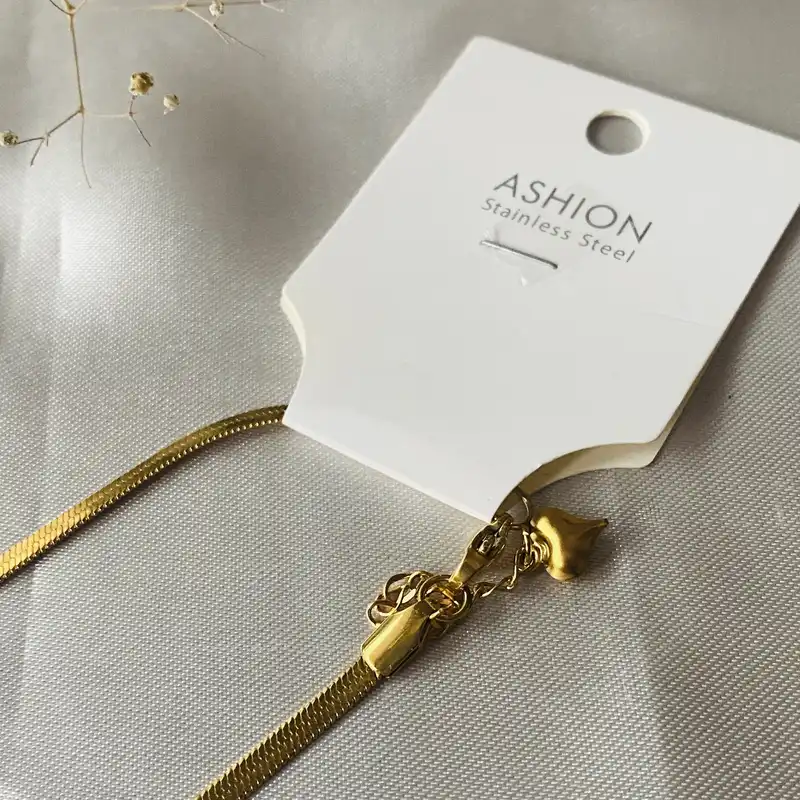 گردنبند زنانه استینلس استیل مدل سکه الیزابت ماری