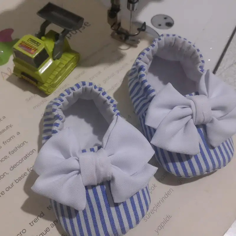 پاپوش و هدبند نوزادی الیزاسوینگ مدل Baby Naaz کد B3