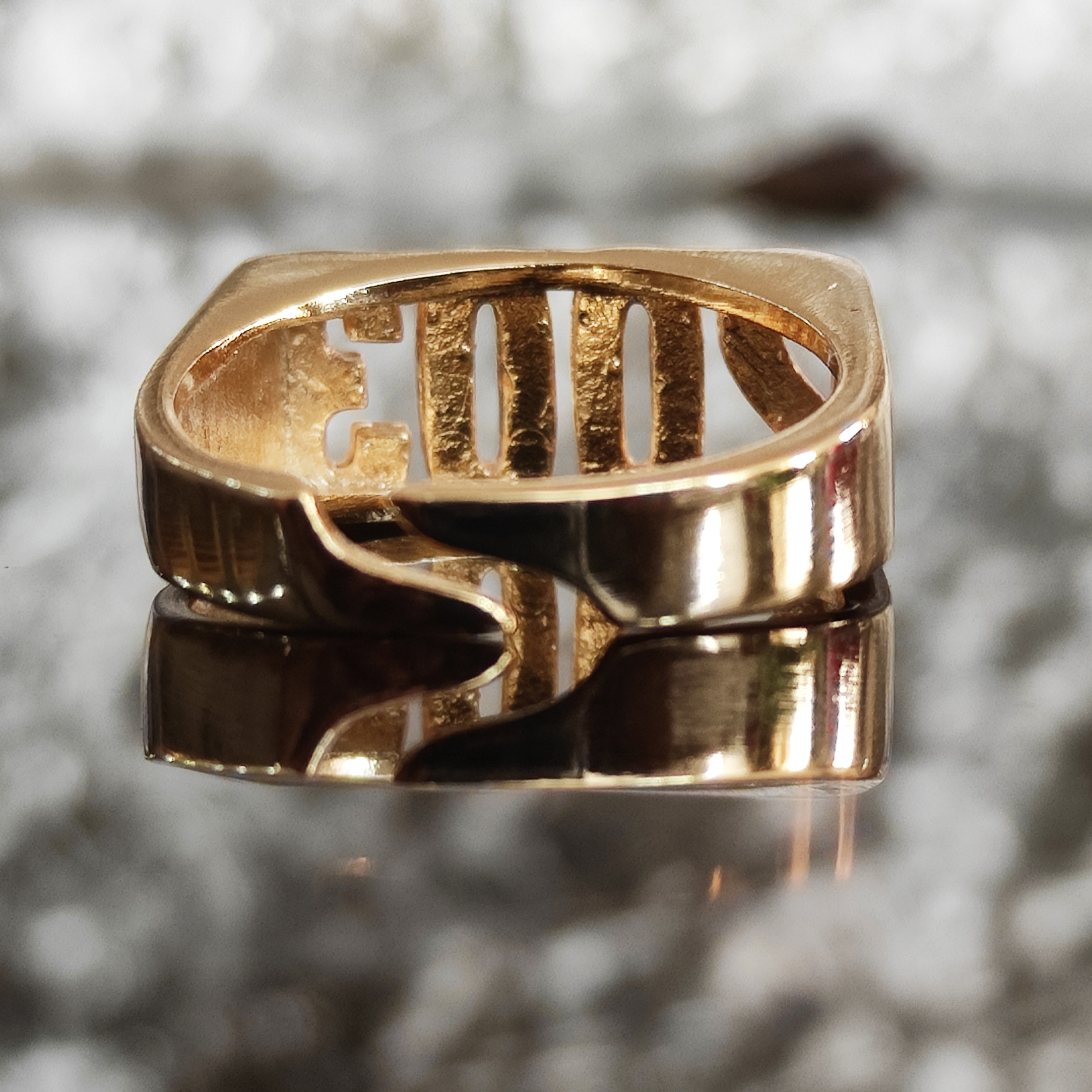 انگشتر مدل متولد 2003