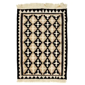 گلیم دستبافت یک و نیم متری طرح قشقایی کد 8352873