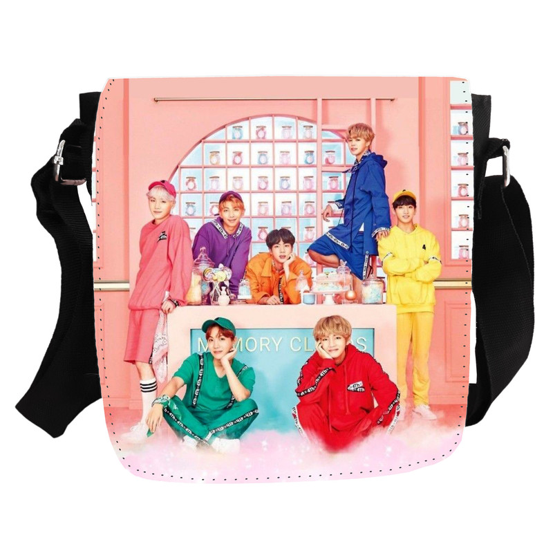کیف دوشی زنانه مدل گروه موسیقی طرح BTS کد KD-87