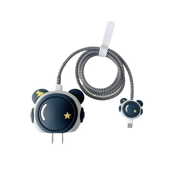 محافظ شارژردیواری مدل فضانورد به همراه محافظ کابل مجموعه دو عددی