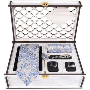 ست کراوات و دستمال جیب و دکمه سردست مردانه جیان فرانکو روسی مدل GF-PA744RE-BOX 