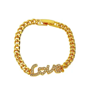 دستبند دخترانه طرح LOVE مدل نگین دار کد 679DSD