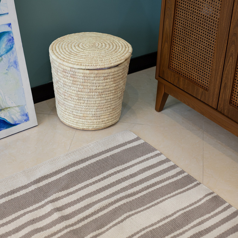 گلیم دستبافت سه و نیم متری مدل لارا کد 001