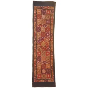 رومیزی سوزن دوزی کد SOOZRA50