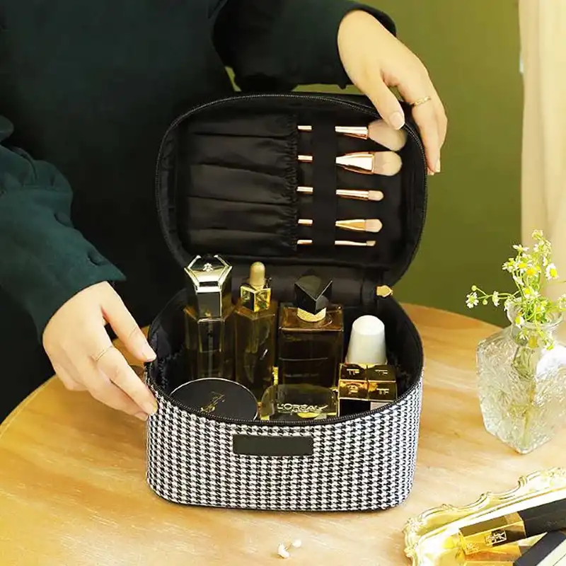 کیف لوازم آرایش زنانه مدل SH-J41