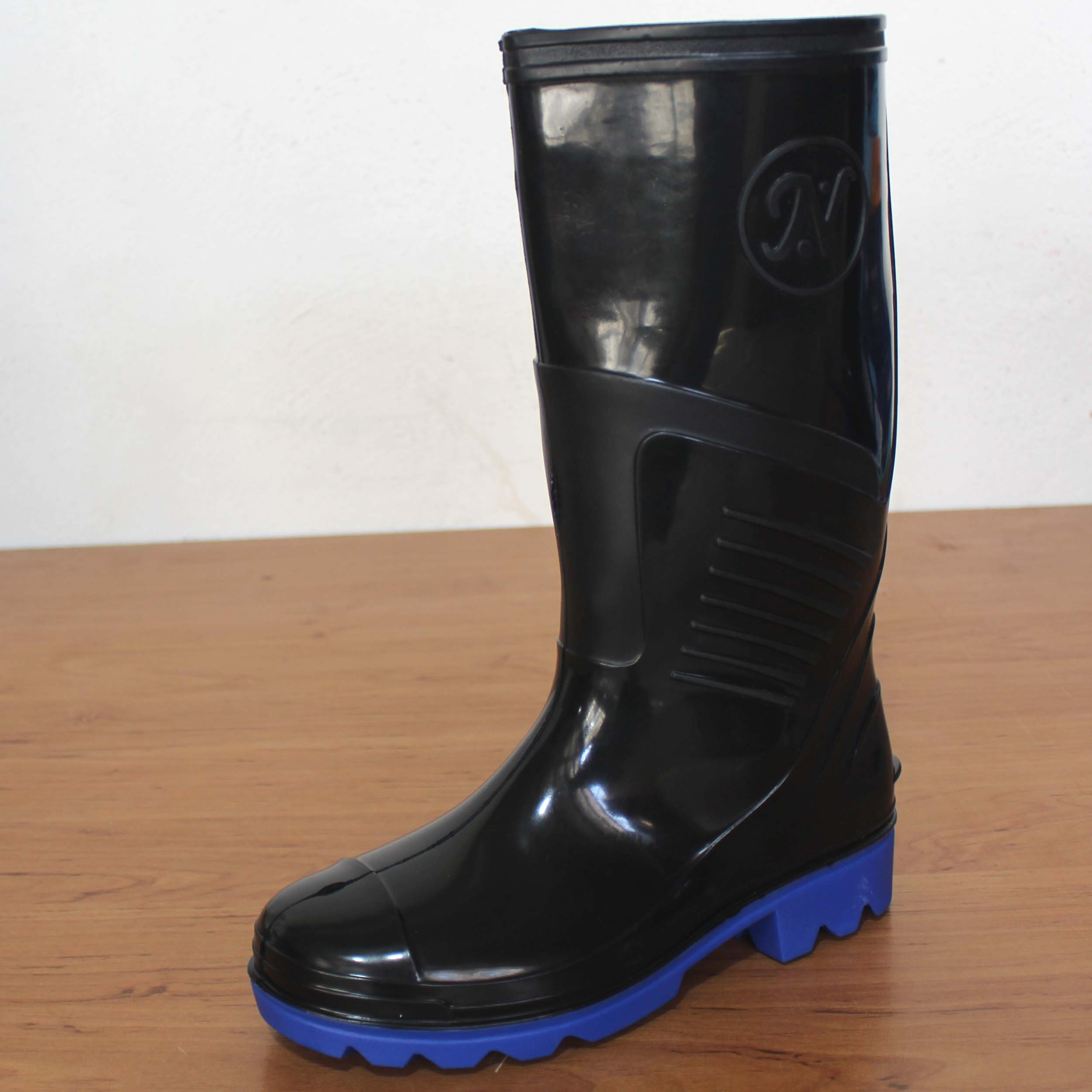 چکمه ایمنی نسیم مدل دماوند کد 2001 damd