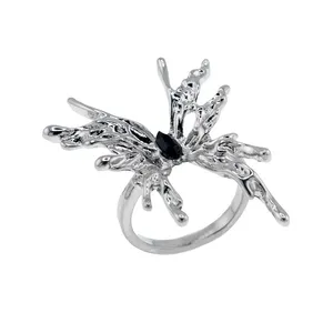 انگشتر زنانه برانت طرح پروانه نگین دار