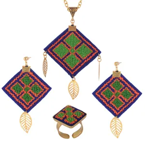 نیم ست سوزن دوزی گالری آرژه طرح گل بنتاس مدل 00-02