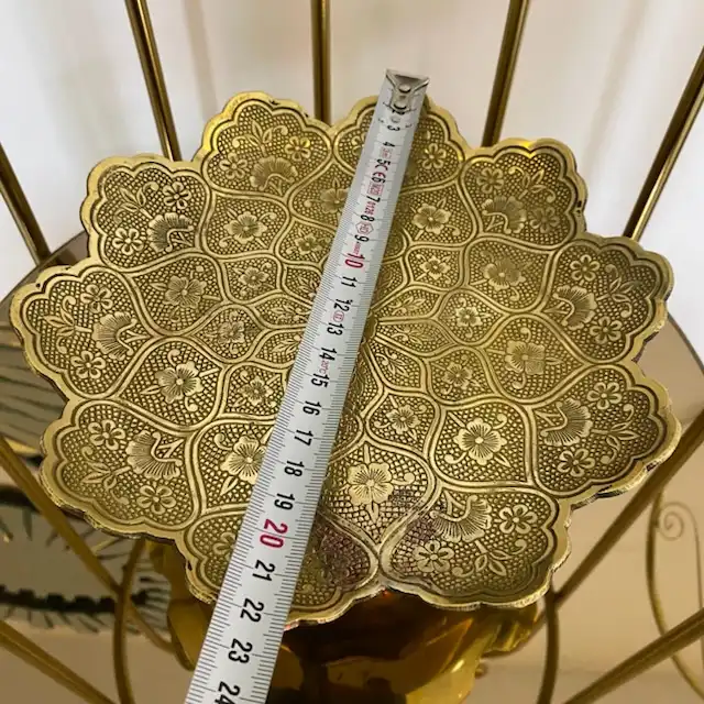 شیرینی خوری برنجی مدل گلبرگ 180820