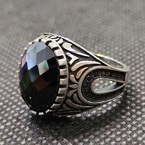 انگشتر نقره مردانه مدل سنگ عقیق مشکی اسپرت کد 089