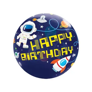 بادکنک فویلی مدل فضانورد در کهکشان