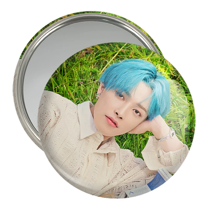 آینه جیبی خندالو مدل هونگ جونگ گروه ایتیز ATEEZ  کد 21233