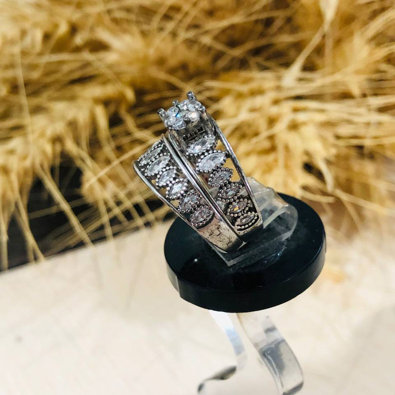 انگشتر نقره زنانه مدل SH 300 مجموعه دو عددی انگشتر نقره زنانه مدل SH 300 مجموعه دو عددی