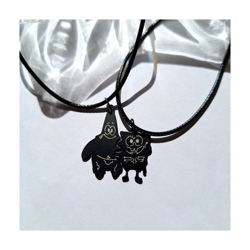 گردنبند دخترانه مدل ست دوستی باب اسفنجی و پاتریک بسته 2 عددی