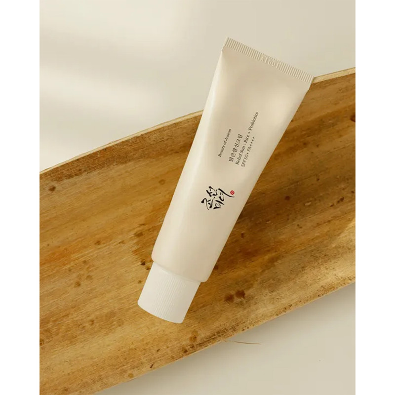 کرم ضد آفتاب بدون رنگ بیوتی اف جوسئون SPF 50 مدل Relief مناسب انواع پوست‌ حجم 50 میلی‌لیتر