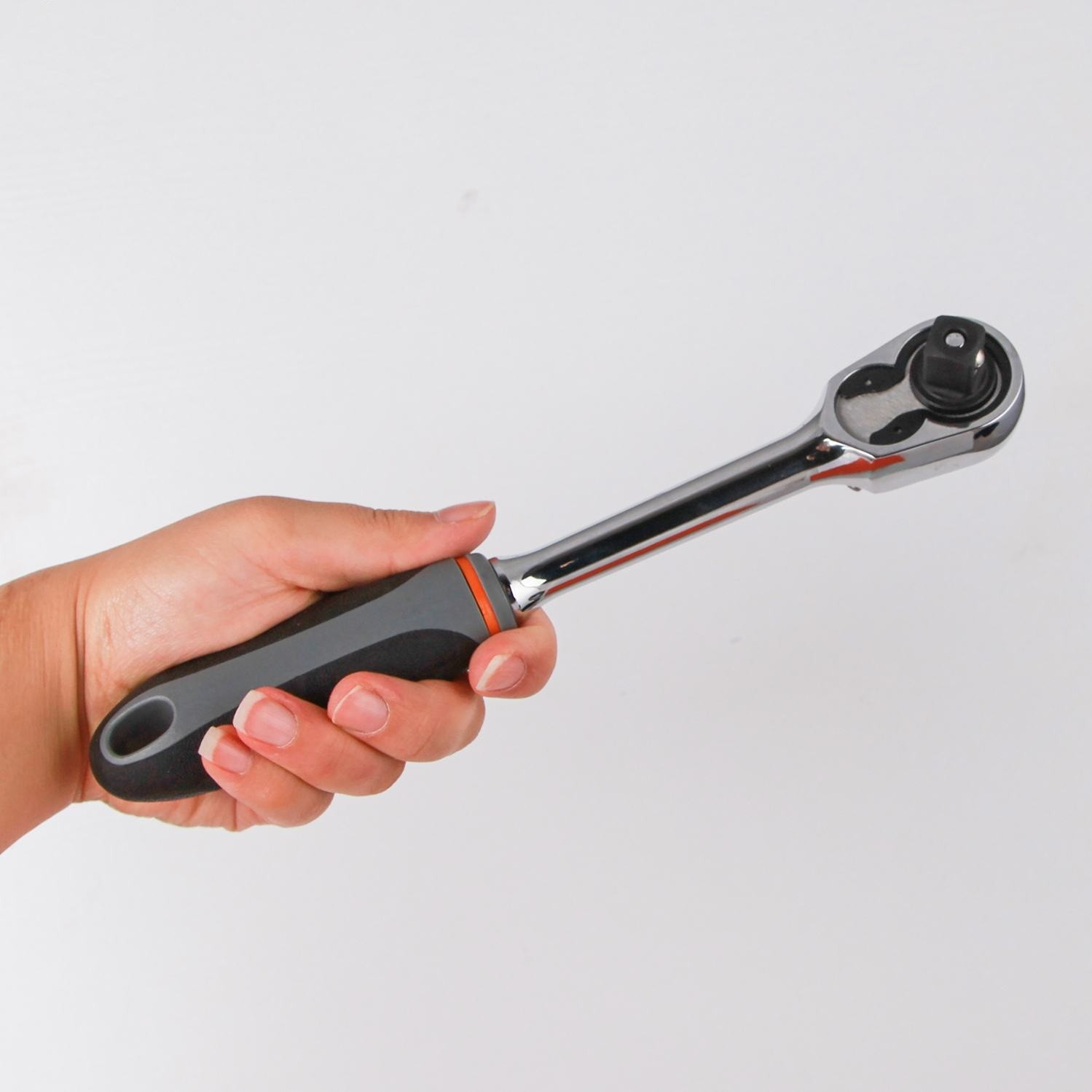 مجموعه 24 عددی آچار و سری بکس سوباشی مدل SB-24 مجموعه 24 عددی آچار و سری بکس سوباشی مدل SB-24