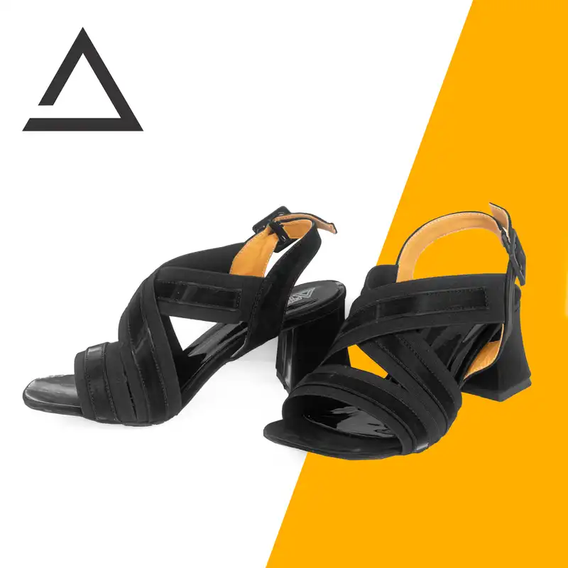 صندل زنانه چرم آراهمراه مدل ARASA06