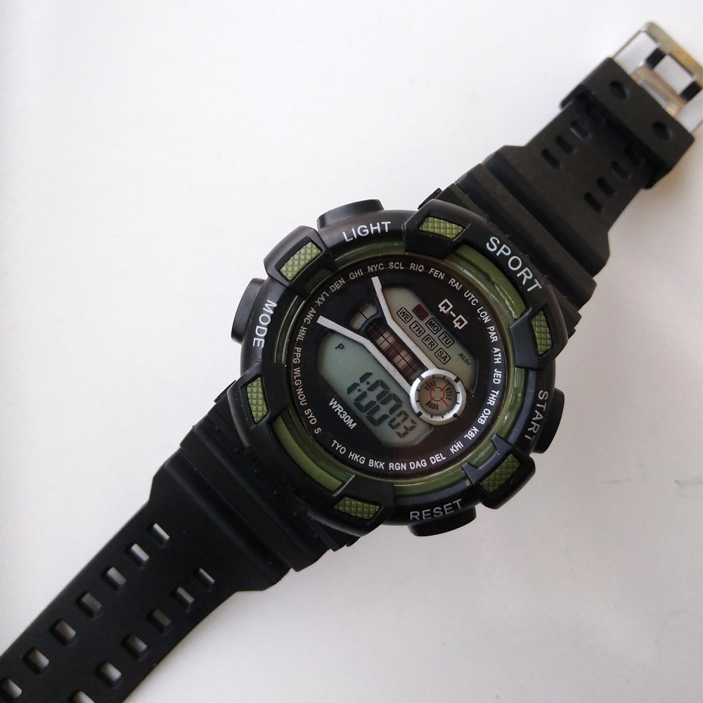 ساعت مچی دیجیتال پسرانه کیو اند کیو مدل اسپرت SPORT کد WITH - 4527M ساعت مچی دیجیتال پسرانه کیو اند کیو مدل اسپرت SPORT کد WITH - 4527M