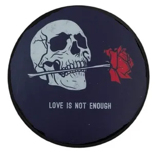 پیکسل طرح اسکلت مدل Love Is Not Enough