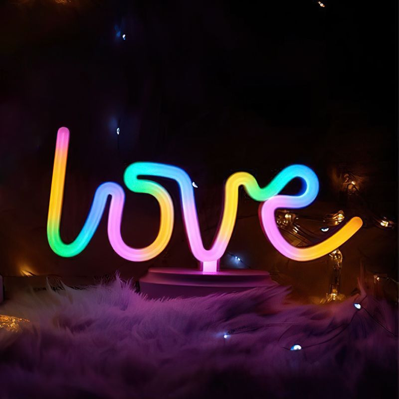 چراغ خواب مدل نئونی طرح love