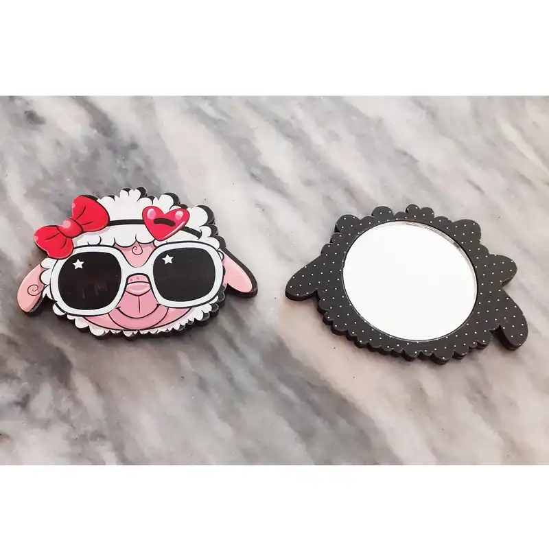 آینه جیبی مدل گوسفند بازیگوش