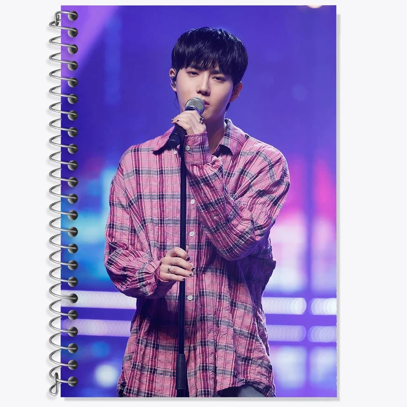 دفتر زبان 50 برگ خندالو مدل سه خط طرح سوهو گروه اکسو EXO کد 16793