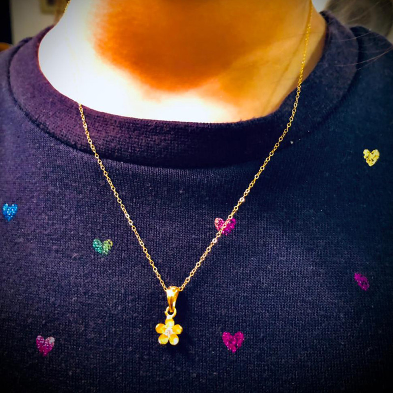 آویز گردنبند طلا 18 عیار زنانه دوست خوب مدل dk846