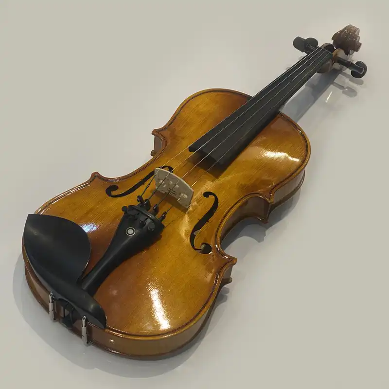 ویولن مدل دست ساز