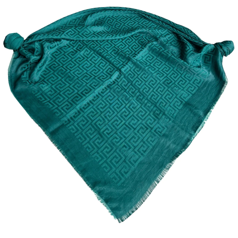 روسری زنانه مدل نخی ژاکارد براق چهارخانه اداری رسمی دور ریش چهار فصل قواره بزرگ ۱۴۰ کد ۲