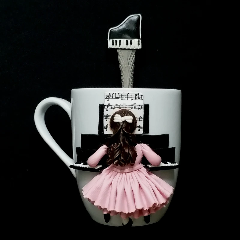 ماگ سرامیکی مدل عروسکی دخترانه کد L755 به همراه قاشق