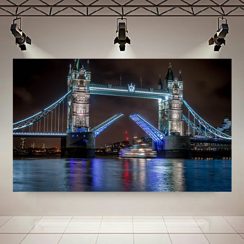 تابلو بوم طرح نمای شهر لندن مدل Tower Bridge کد AR2620