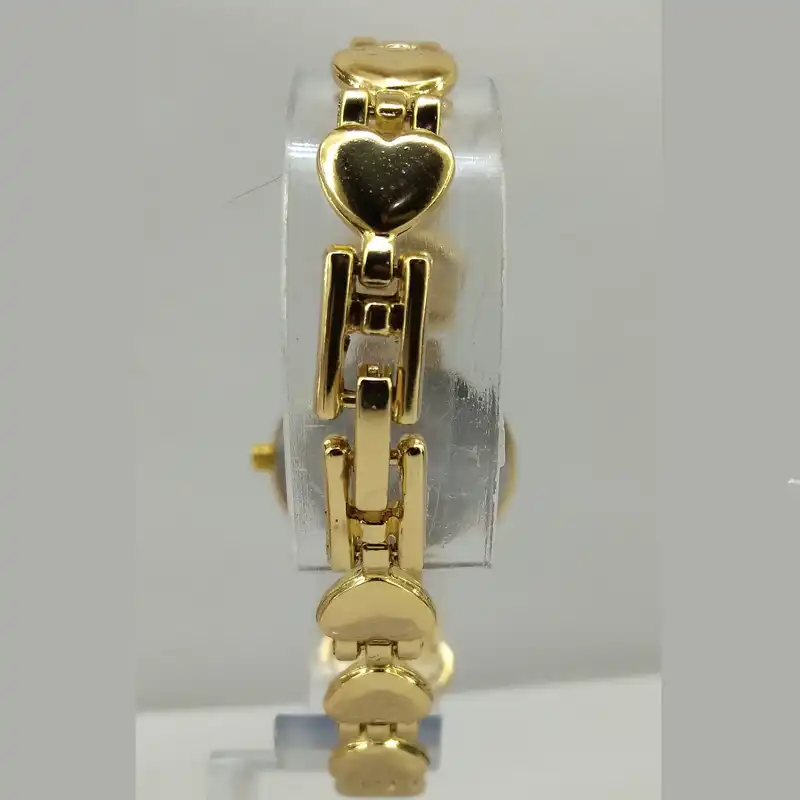 ساعت مچی عقربه ای زنانه مدل نگین دار کد ght1