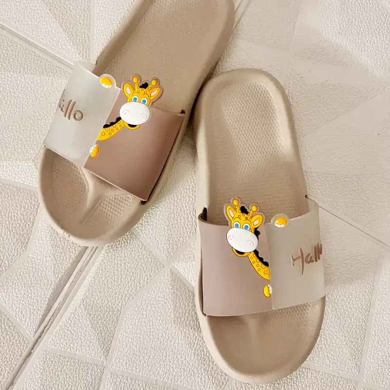 دمپایی زنانه مدل زرافه 10000002