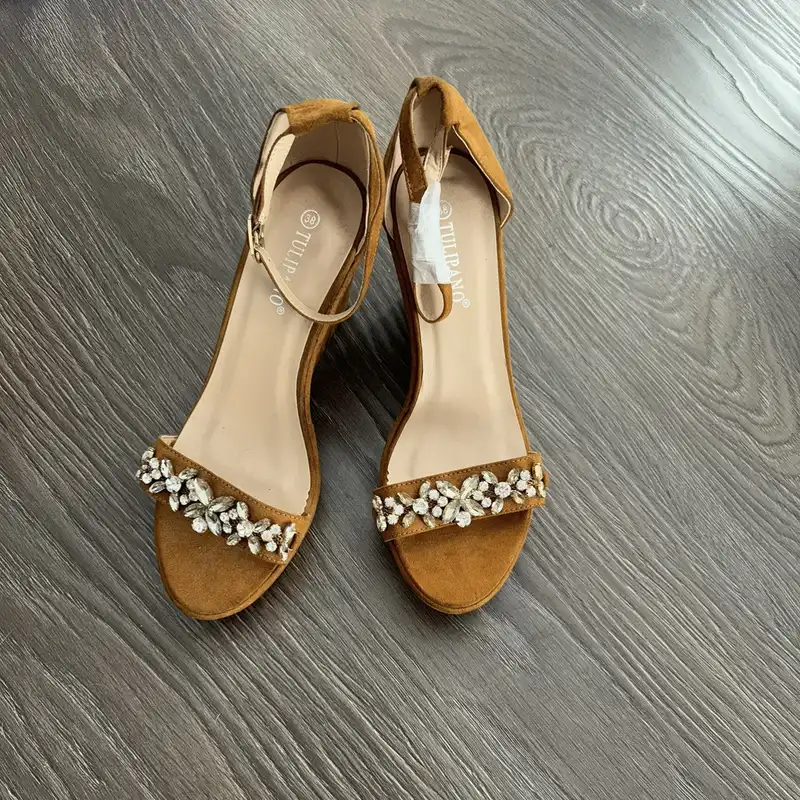 صندل زنانه تولیپانو مدل 7707