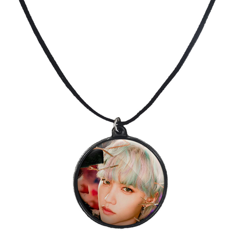 گردنبند پرمانه طرح straykids کد pmb.12235 مدل دو طرفه
