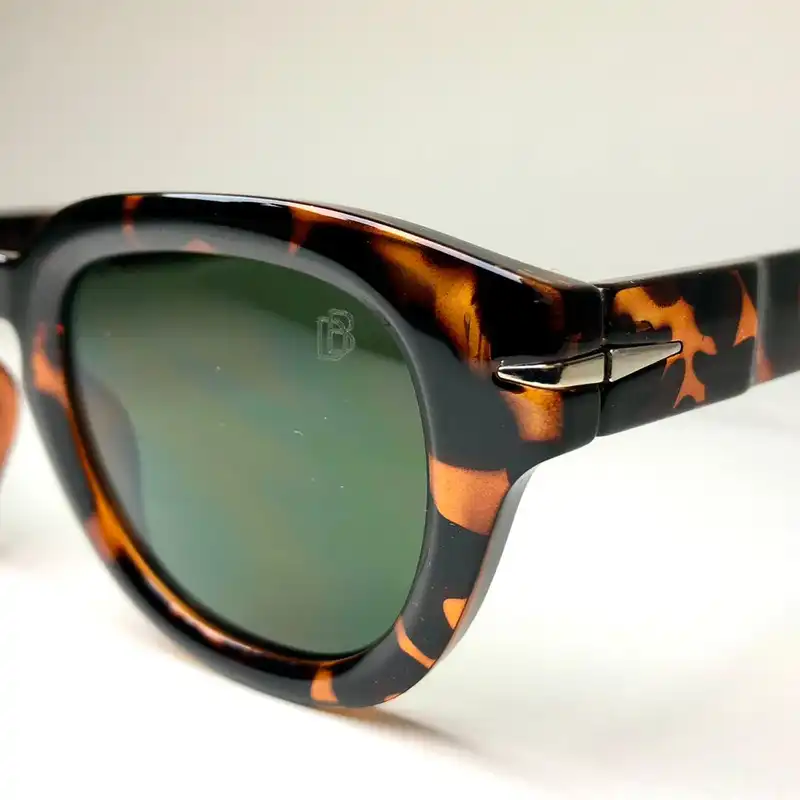 عینک آفتابی دیوید بکهام مدل DB7041