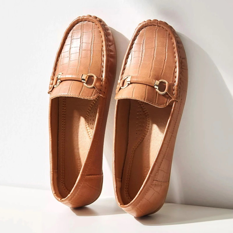 کفش کالج زنانه مکس مدل Perforated Slip-On Loafers with Bow Accent