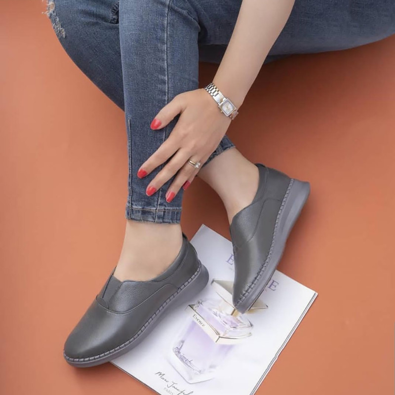 کفش طبی زنانه مدل چرم طبیعی کد 00149
رنگ طوسی